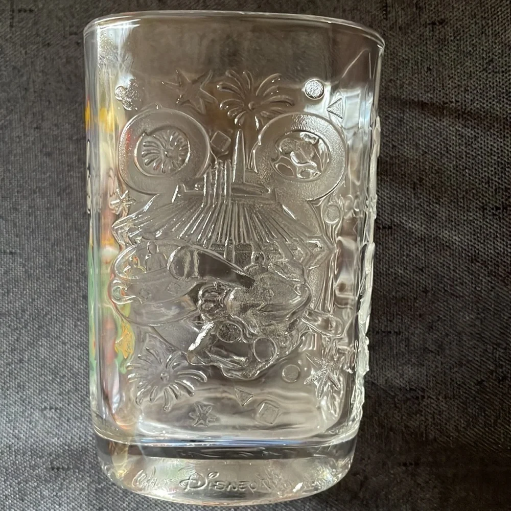 Vintage McDonalds Collectible Walt DisneyWorld Drinking Glass Magic Kingdom 2000